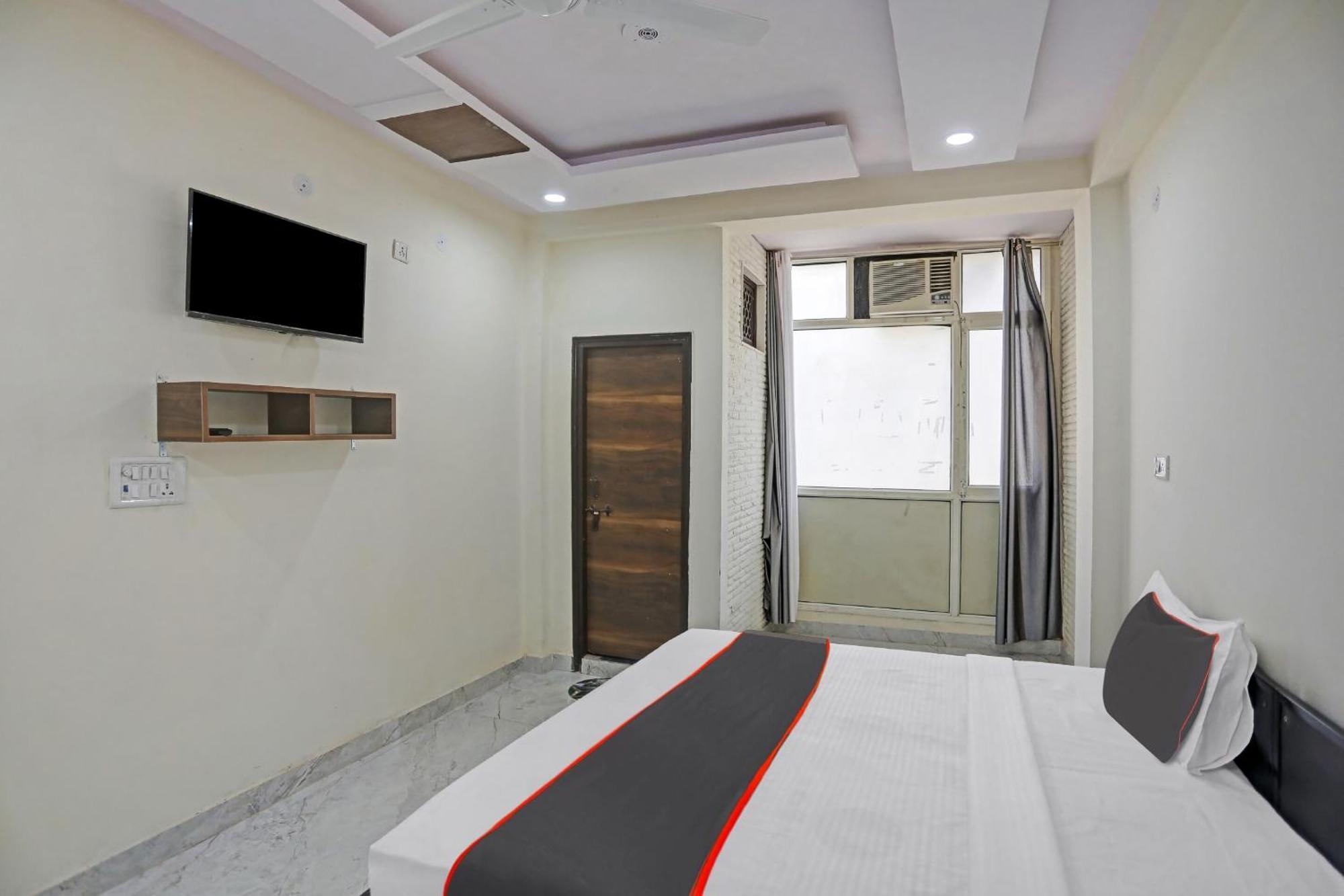 Collection O Comfort Lounge New Delhi Bagian luar foto